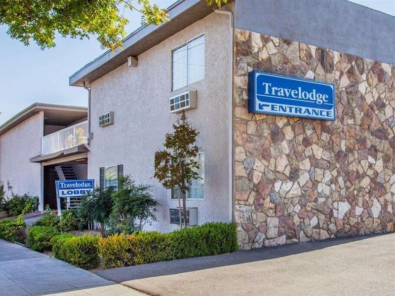 Travelodge By Wyndham Fresno Yosemite Area Buitenkant foto